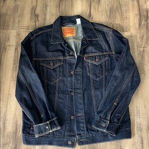 LEVIS men’s denim jacket